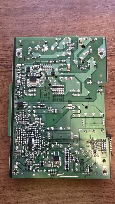 HITACHI zasilacz TV+logika+pilot