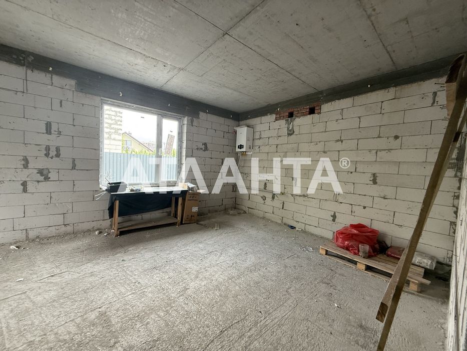 Продаж квадрексу в центрі Вишневого. Богдана Хмельницького.