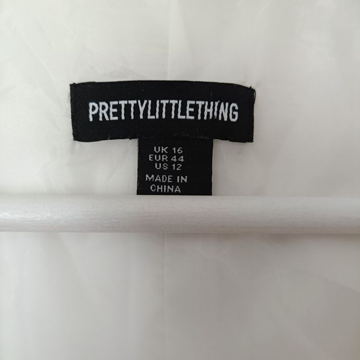 Piękna kamizelka "Prettylittlething" 44