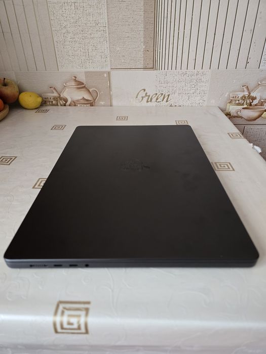 Apple MacBook Pro 16 with Apple M3 Pro, 512GB, 12 CPU / 18 GPU, 18GB R