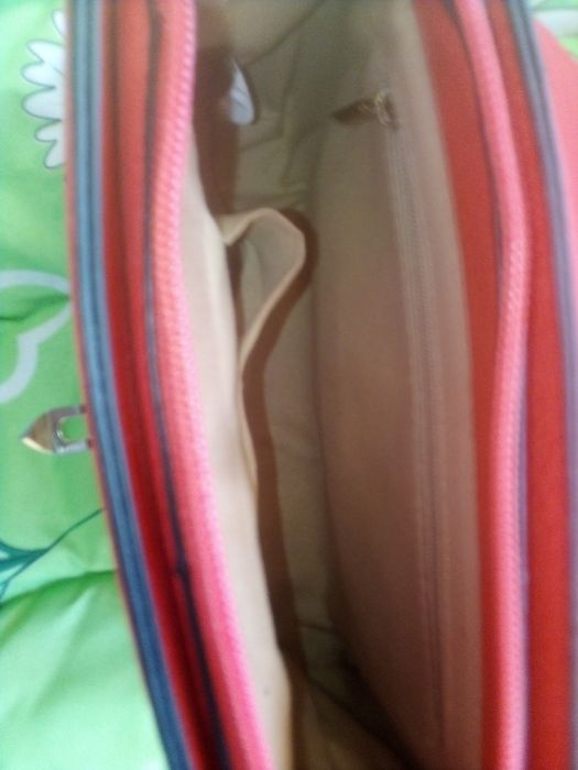 Продам женскую сумку