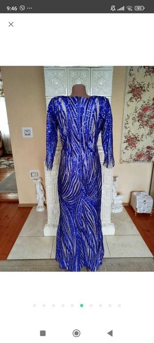 Шикарна вечірня сукня розшита паєтками