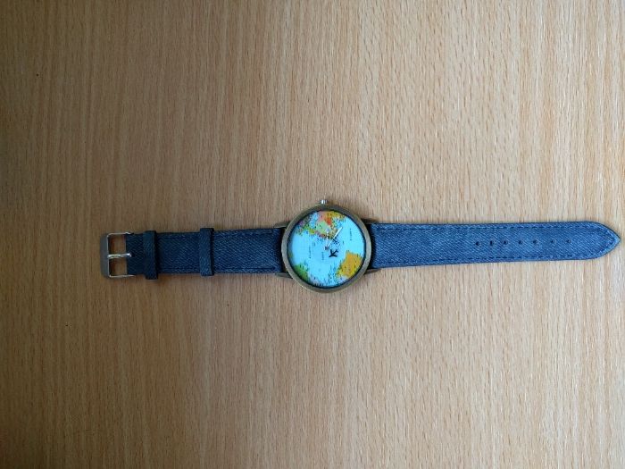 Relógio Mapa Mundo com bracelete de ganga NOVO