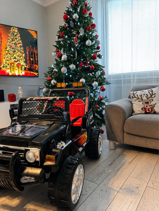 Duży jeep  auto na akumulator dla dzieci  12V PILOT