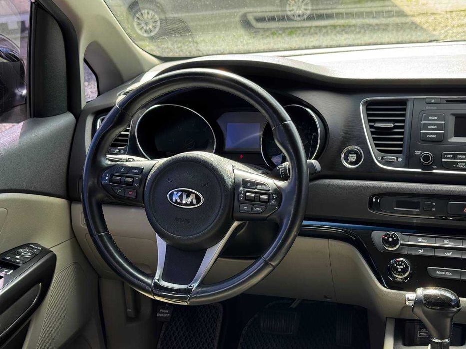 KIA CARNIVAL 2.2 дизель