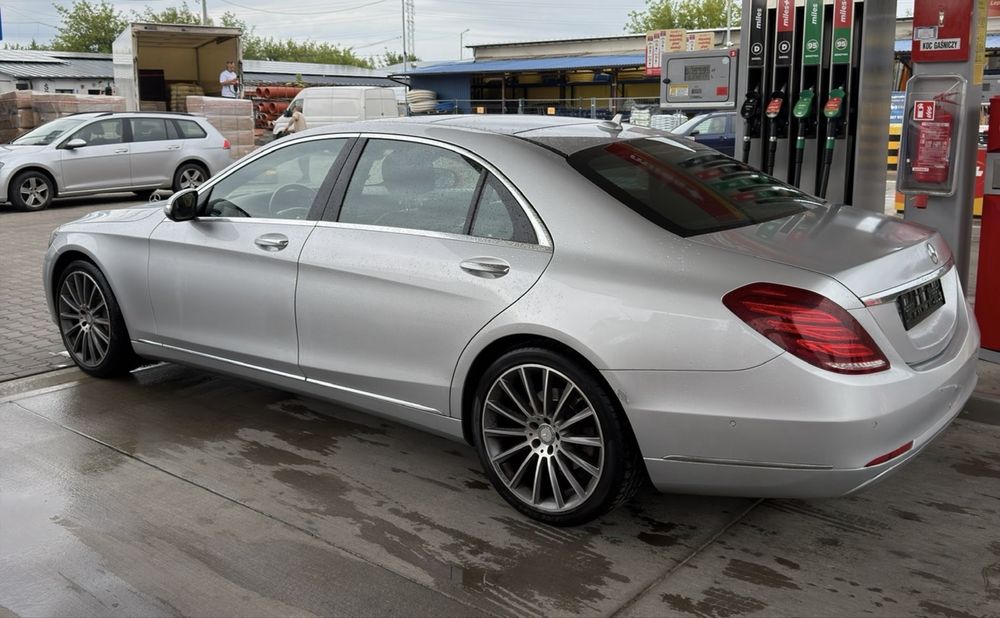 Wynajem samochodu Mercedes S klasa