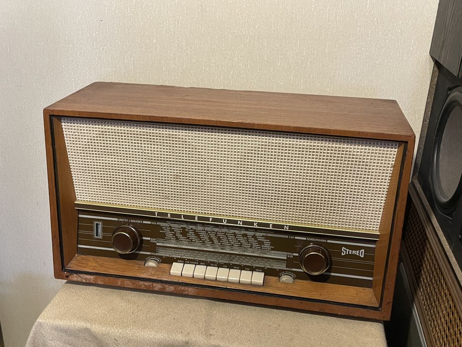 Ламповый радиоприемник TELEFUNKEN ALLEGRO 2464 STEREO