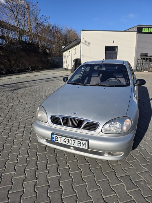 Чистий охайний салон. В машині не курили. Газова установка 4-го покоління.