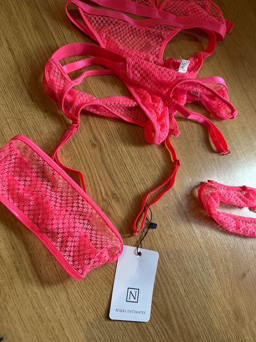 Komplet bielizny M neonowy róż