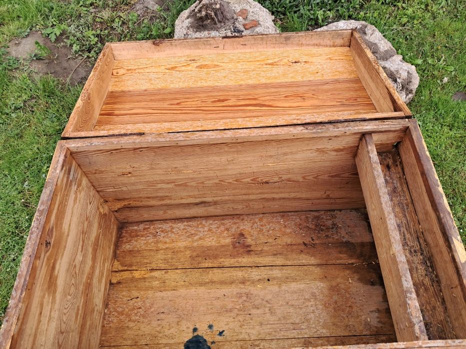 Drewniana antyczna duża skrzynia/kufer