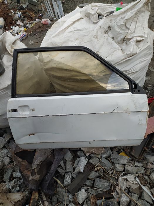 Продав двері на 2108