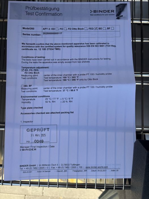 Suszarka laboratoryjna Binder FED 260