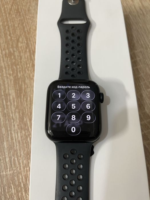 Apple Watch SE 3 GPS 44mm Midnight Aluminium Case with Midnight