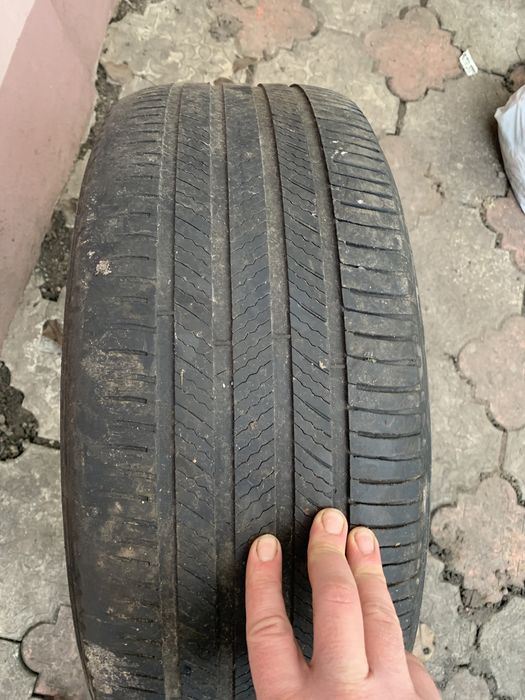 Продам покоишку 215 55 17