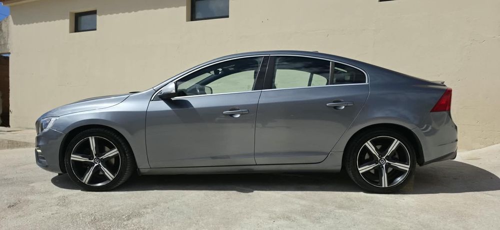 Volvo S60 2.0 D4 R-Design Geartronic