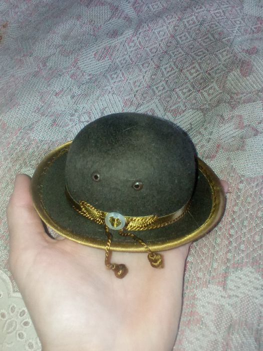 Капелюшок маленький