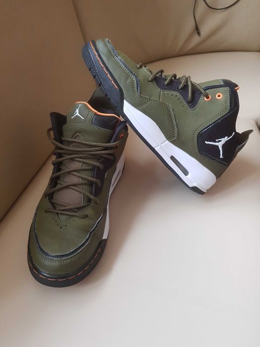 Кросівки  Jordan Courtside 23 42 р.