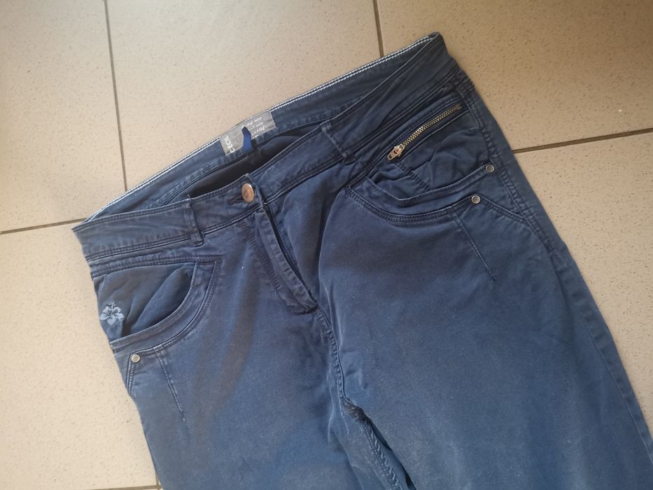 Spodnie 3/4 rybaczki granatowe Cecil plus size duży rozmiar