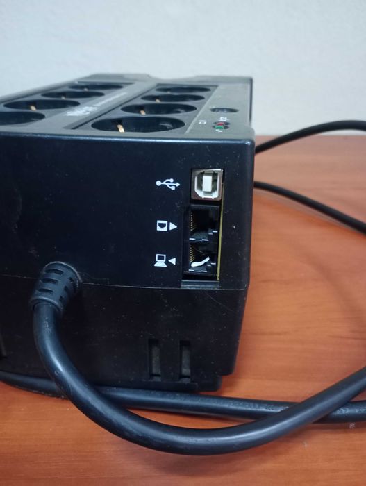 ДБЖ 550 ВА/300 Вт Tripp Lite AVRX550UD AVR Schuko USB