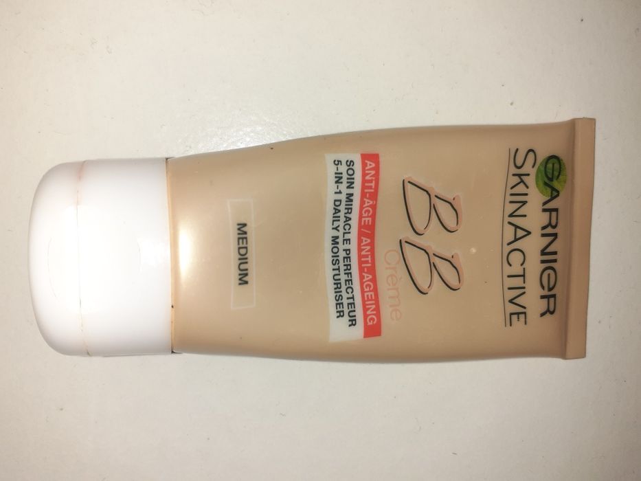 Cremes de rosto vários da GARNIER*