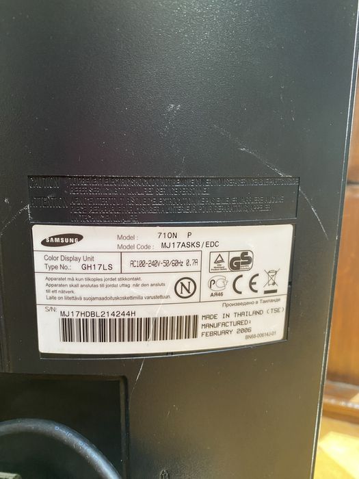 Монитор  Sony  SyncMaster 710n