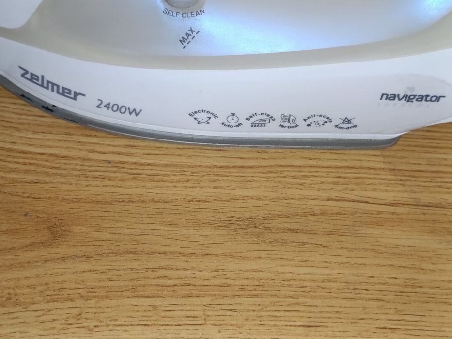 Продам утюг Zelmer navigator