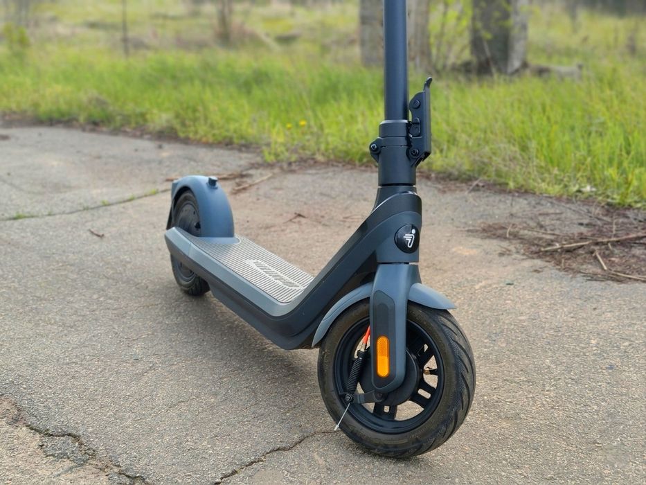 Електросамокат Ninebot  E2 PRO