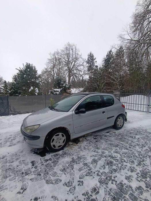 Peugeot 206, rok 2001