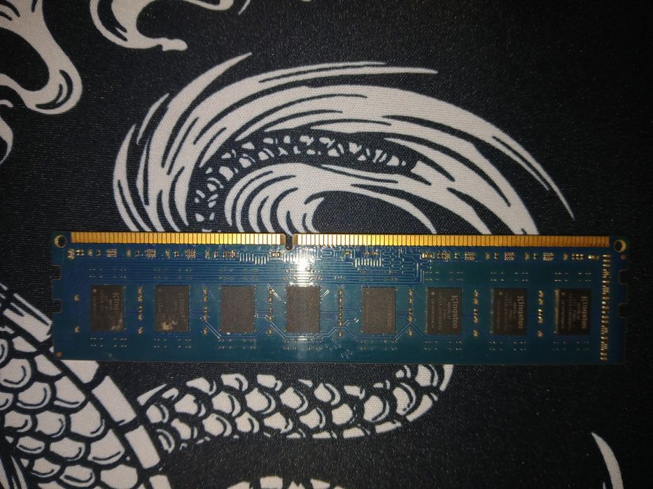 Оперативна пам'ять ДДР3 4 гб