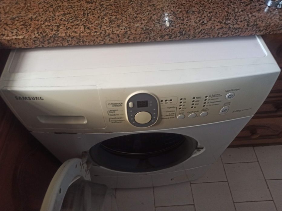 Máquina de lavar roupa