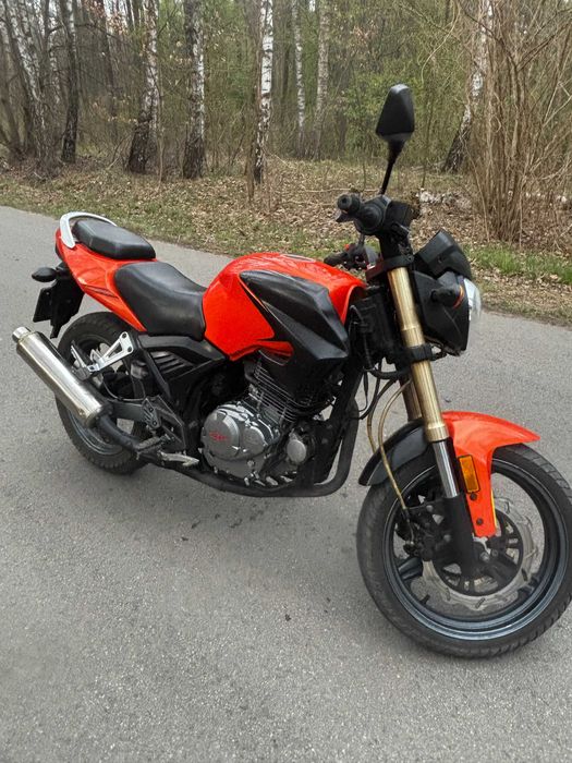 Motocykl Nitro ZIPP 250