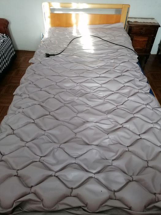 Cama articulada elétrica