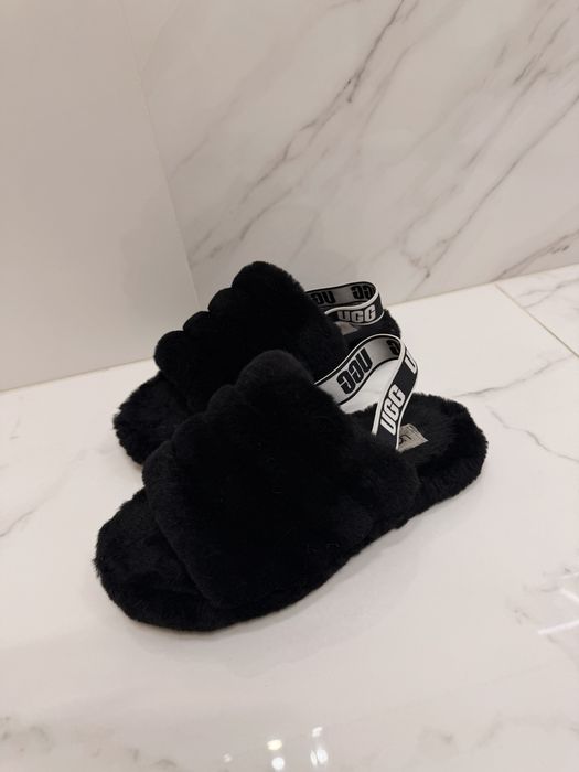 Ugg kapcie z gumką Fluff Yeah slide czarne