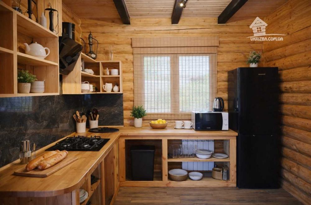 Подобово. Будинок-зруб з виходом до озера ,сауна,басейн. До 10 гостей.