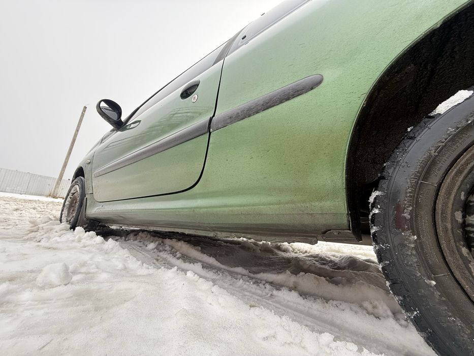 Peugeot 206 1.9дизель 2000року