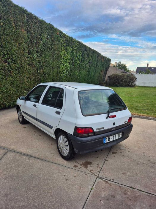 Renault Clio I 1.2i — photo 5