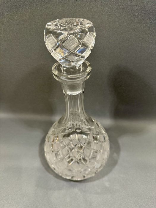 Stara, przedwojenna karafka krysztal