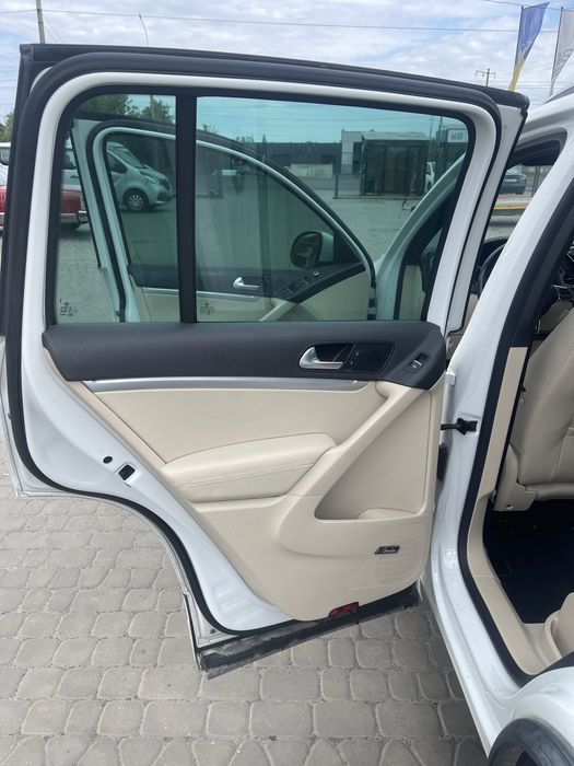 Volkswagen Tiguan 2015 р.в.  R-Line