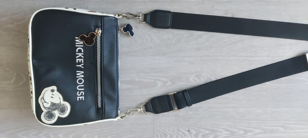 Женская сумка через плечо