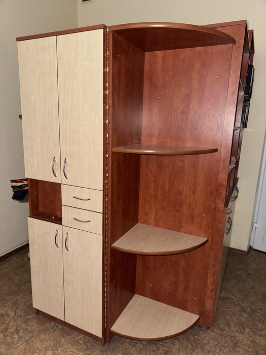 Меблі (ціна договірна)