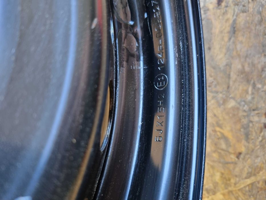 FELGA STALOWA 4x100 R15" 6x15 ET40 DACIA Logan Sandero F606