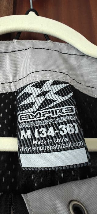 Calças Empire Contact Zero