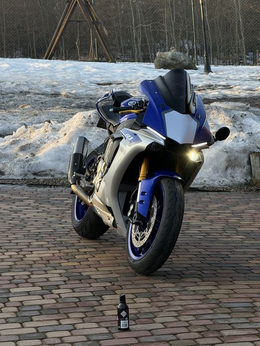 Yamaha R1 RN32 2015