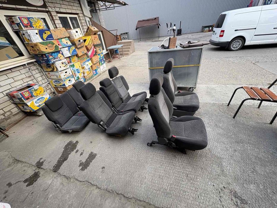 салон в зборii прадо 120