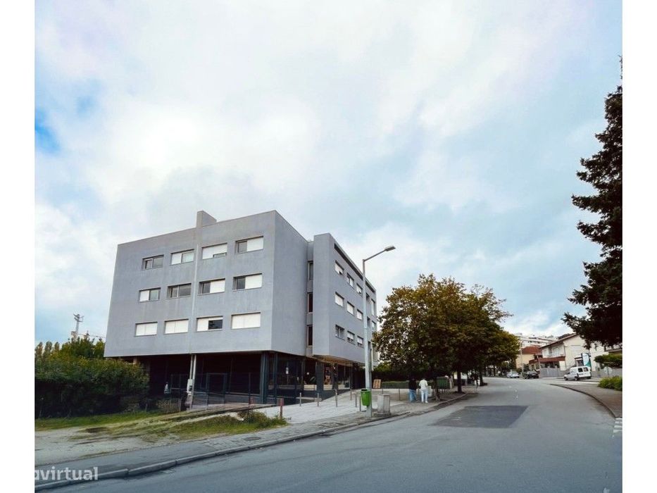 Apartamento T3 | Centro da cidade de Felgueiras — Margaride (Santa Eulália), Várzea, Lagares, Varziela E Moure, Porto