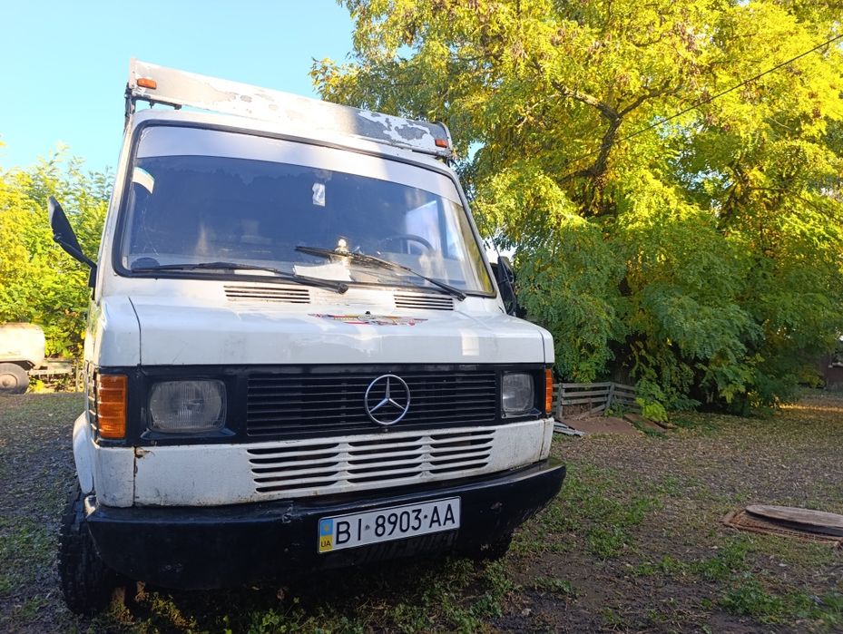 Продам мерседес 308д