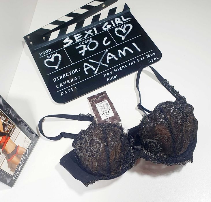 Czarny biustonosze ze srebrnym połyskującym wzorem r. 70c