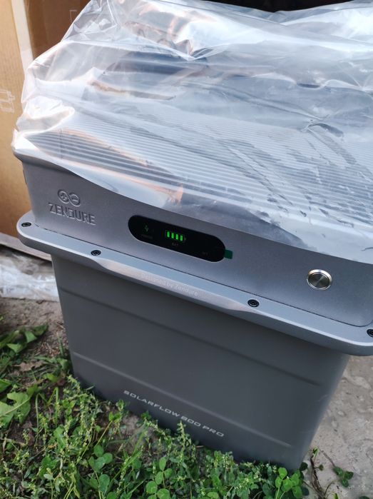 Зарядна станція Zendure SolarFlow 800 PRO (1940Wh)