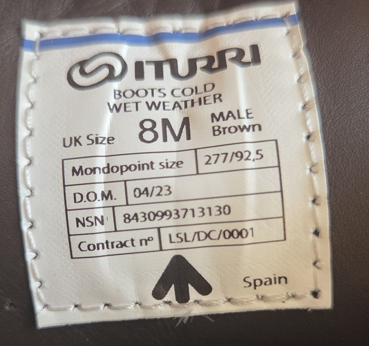 Продам Британські берці)