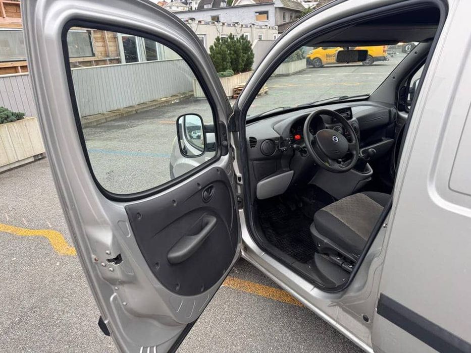 Fiat Doblo529847376727910403